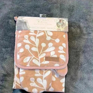 NWT Apron pot holder oven mitt combo